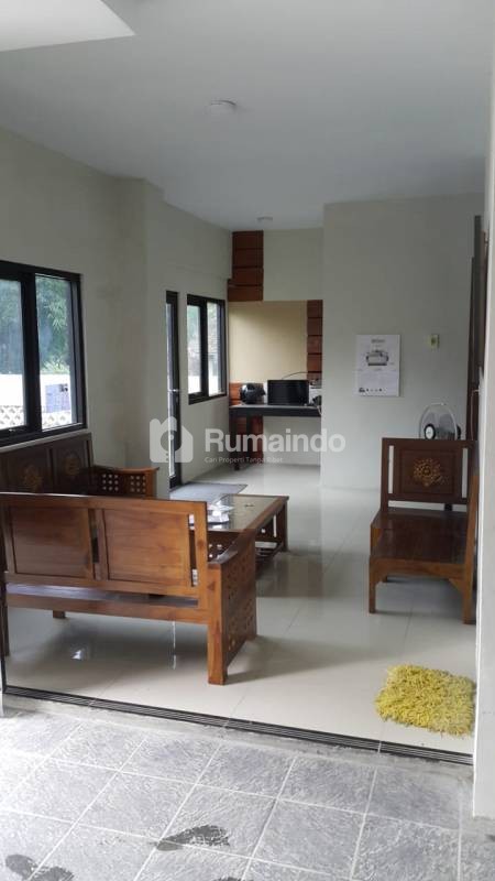 Dijual Kost Eksklusif 4 lantai + Rumah Induk PAKAI LIFT dekat kampus UII Sleman Yogyakarta