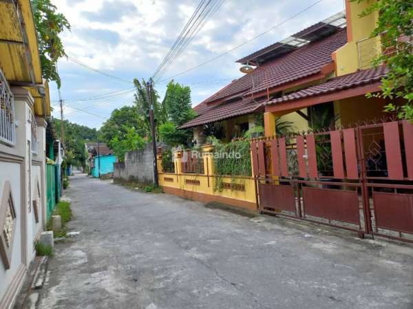 DIJUAL RUMAH 2 LANTAI AREA PUGERAN MAGUWOHARJO