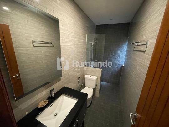 Rumah Minimalis Modern di Lebak Bulus, Jaksel forsale!