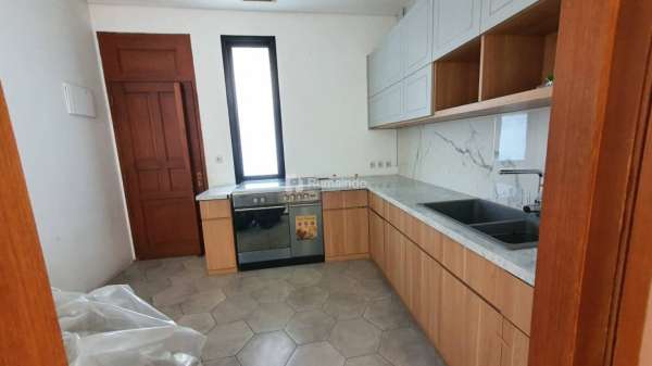 Rumah Minimalis Modern di Lebak Bulus, Jaksel forsale!