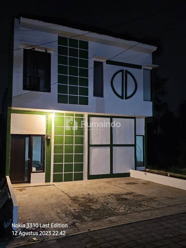 Rumah 2 Lantai Dekat Stasiun Cilebut Bogor
