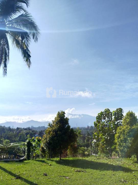 Resort View Gunung Gede Pangrango