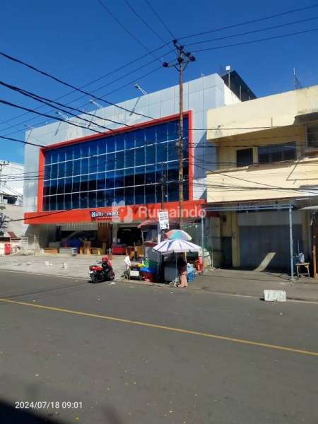 Disewakan Rumah di Holland Village Furniture Lengkap