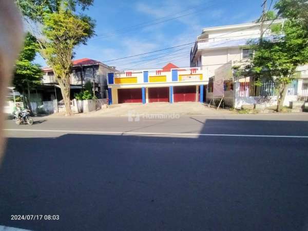 Disewakan Rumah di Holland Village Furniture Lengkap