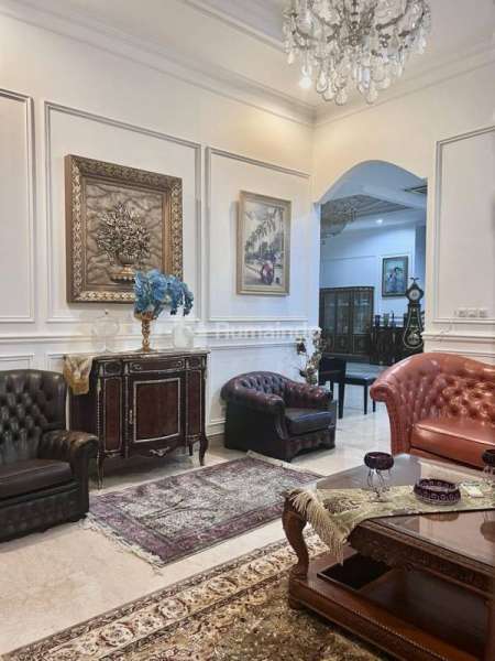 Dijual Rumah Area Premium Lokasi Taman Radio Dalam Kebayoran Baru Jakarta Selatan