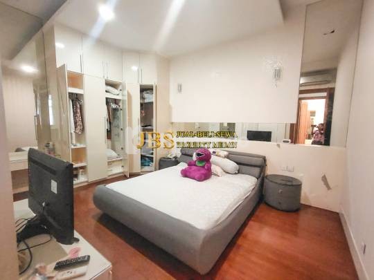 Dijual Villa Lux Komplek Cemara Asri Jalan Seroja (Row Besar)