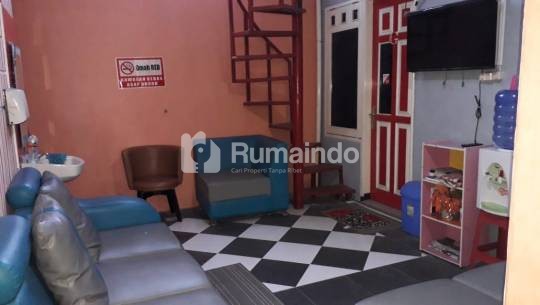 DIJUAL Kost/Homestay  belakang Giant Waru/depan SNA