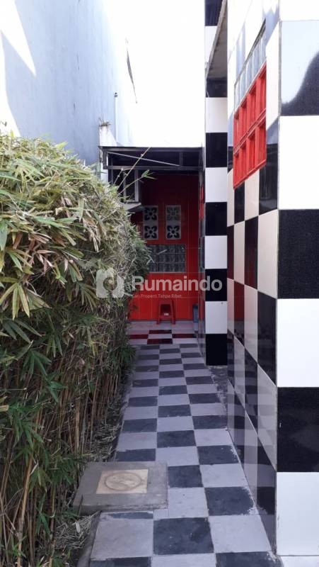 DIJUAL Kost/Homestay  belakang Giant Waru/depan SNA