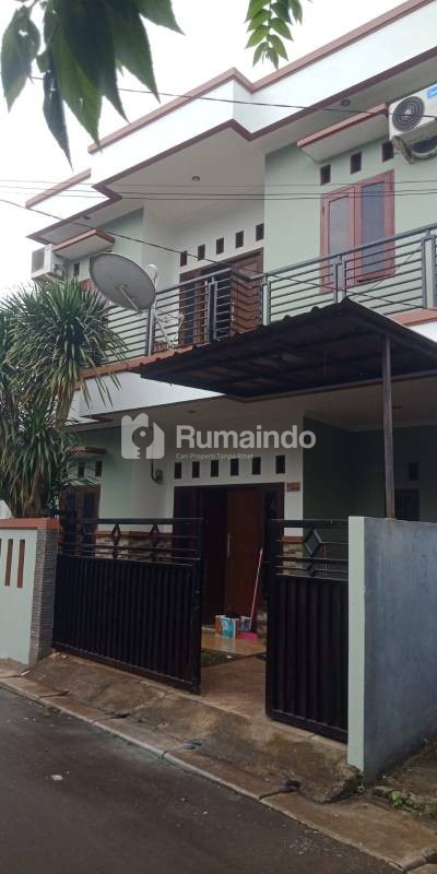 RUMAH 2 LANTAI PONDOK KACANG