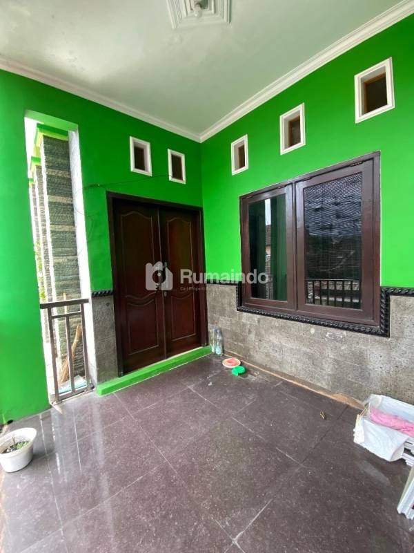 RUMAH BAGUS 2 LANTAI HARGA BAGUS DI SAWOJAJAR 2 MALANG.