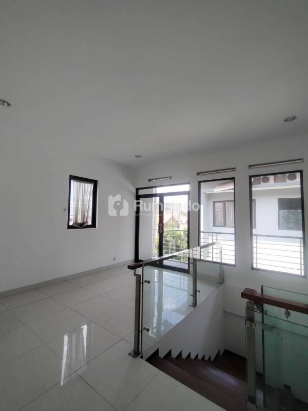 Dijual Sudirman Town House - Kota Bandung