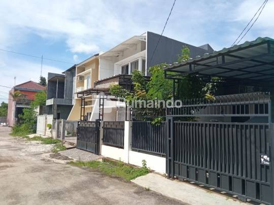 Di jual rumah 2 lantai di dalam perumahan,  pulo jahe jakarta timur