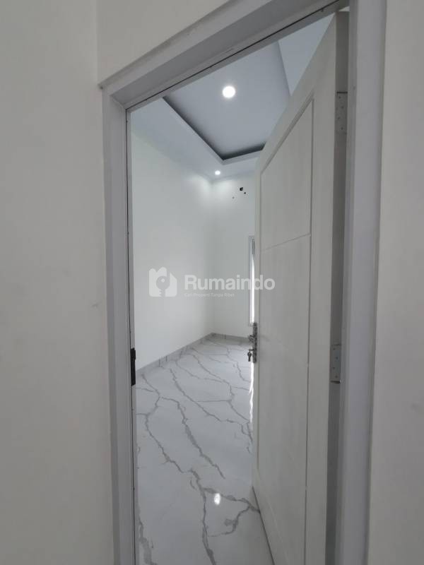 SIAP HUNI RUMAH BARU DI TANAH BARU BEJI DEPOK. 10 MENIT KE KAMPUS UI