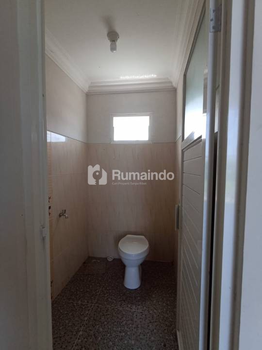 rumah modern siap huni dekat jalan alternatif Batu Malang