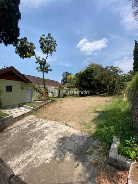 Lelang Tanah dan Rumah Luas Super Strategis di Kota Batu