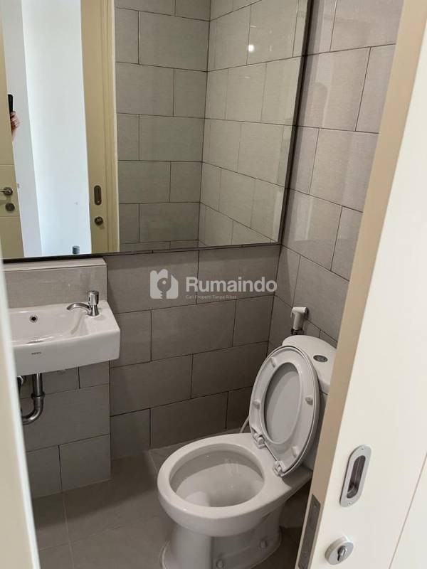 DIJUAL MURAH   2 Unit APARTEMEN AMOR Lokasi Pakuwon City Mall