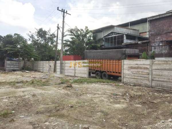 Dijual Tanah Kosong Cocok untuk Bangun Gudang di Daerah Mabar Hilir