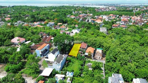 Tanah di komplek puri gading Jimbaran, cocok untuk pribadi atau komersil