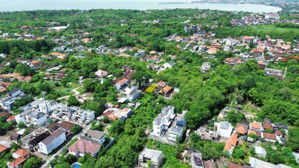 Tanah di komplek puri gading Jimbaran, cocok untuk pribadi atau komersil