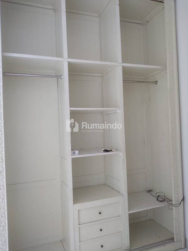 DISEWAKAN RUMAH LOKASI DISCOVERY CLUSTER CONCERVA BINTARO