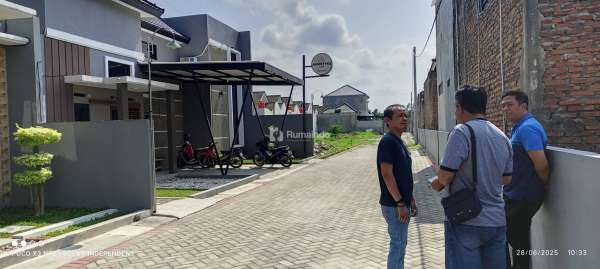 DI JUAL RUMAH BARU DI SOLO BARU MANANG GROGOL SUKOHARJO.