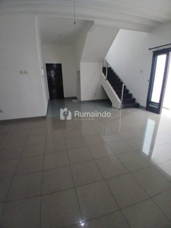 Di Jual Rumah di Gading Serpong Sektor 1