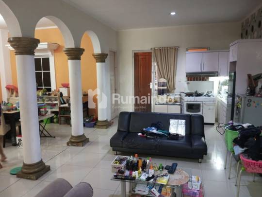 Dijual Rumah 2 Lantai semi furnish di Cluster Alicante Gading Serpong