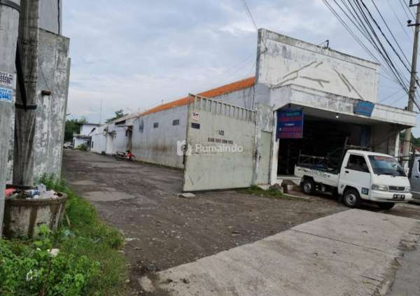 Dijual Buruuuaaaannn Toko + Rumah & Gudang Kediri