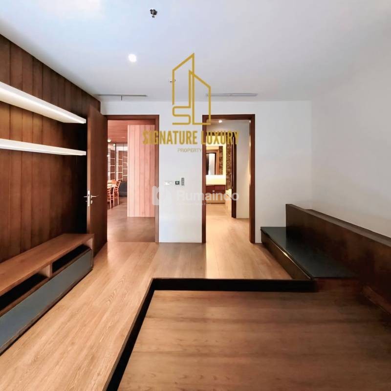 FOR SALE PAKUBUWONO HOUSE