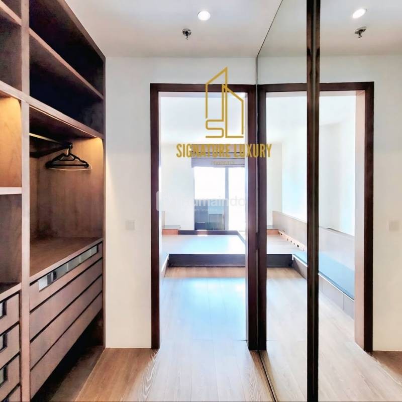 FOR SALE PAKUBUWONO HOUSE