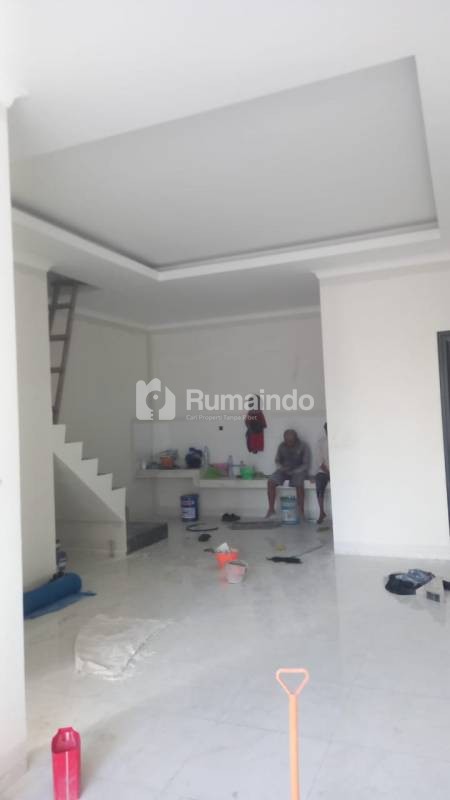 Jual rumah baru rungkut surabaya timur