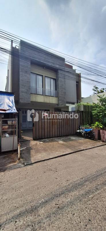 Rumah di Jalan Kemandoran Pluis, Grogol Utara, Kebayoran Lama, Jakarta Selatan, Dijual Cepat Melalui Lelang