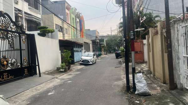 Rumah Mewah di Jalan Pintu Air IV, Pasar Baru, Sawah Besar, Jakarta Pusat, Dijual Cepat Melalui Lelang