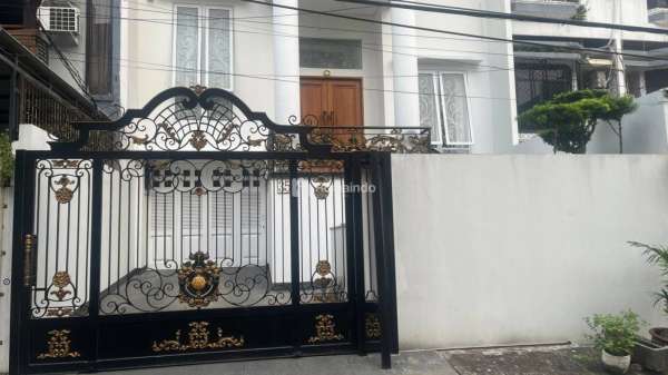 Rumah Mewah di Jalan Pintu Air IV, Pasar Baru, Sawah Besar, Jakarta Pusat, Dijual Cepat Melalui Lelang