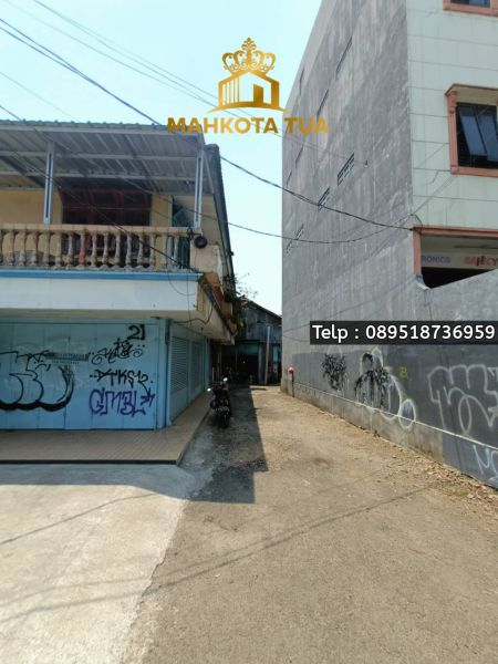 Kebayoran Lama - Ruko Dan Rumah Di Pinggir Jalan Raya Dengan Akses Jalan 3 Mobil
