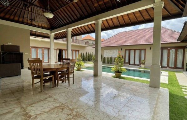 Vila Luxury di Jl Batur Sari Sanur Lokasi Premium Dekat Pantai