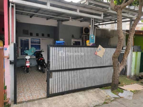 Dijual Rumah Minimalis  di Perum Gading Elok 1